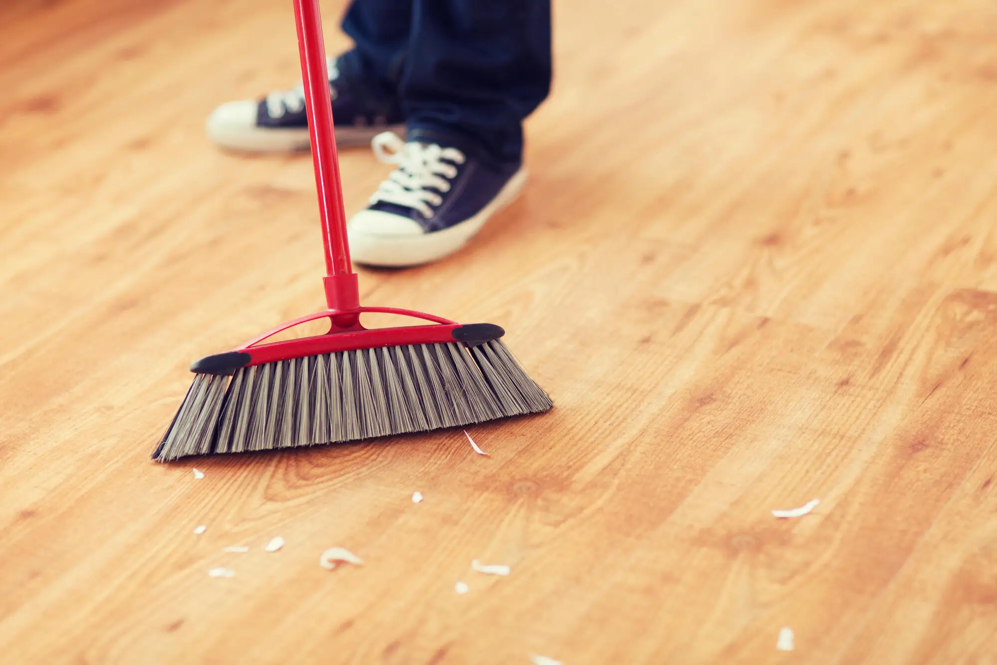 Quick Cleaning Hacks for Efficient Turnovers: Saving Time and Energy in Windham, ME
